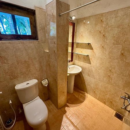 Brinkhouse Guesthouse , Unawatuna Beach Εξωτερικό φωτογραφία